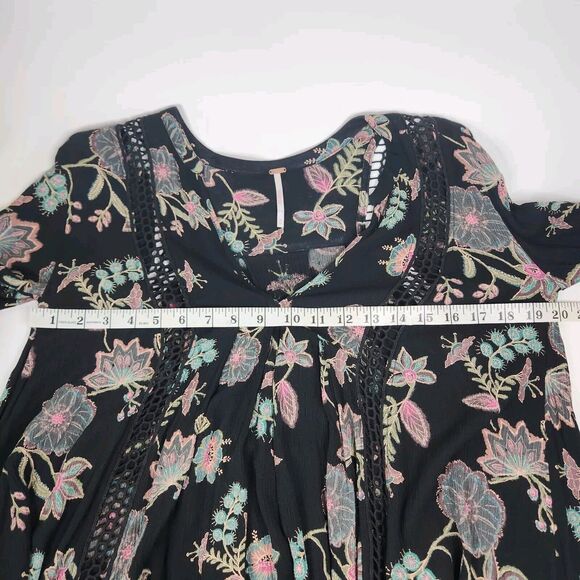 Free People Womens XS Just The Two Of Us Black Boho Tunic Peasant Floral Top - Picture 9 of 11